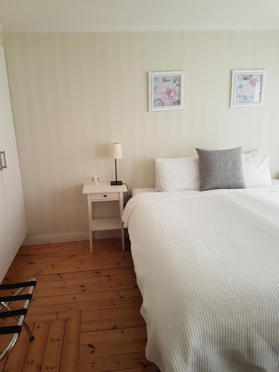 Hedesunda Bed & Breakfast Eksteriør billede